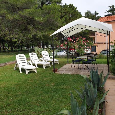 Apartment Frleta Umag Exterior foto
